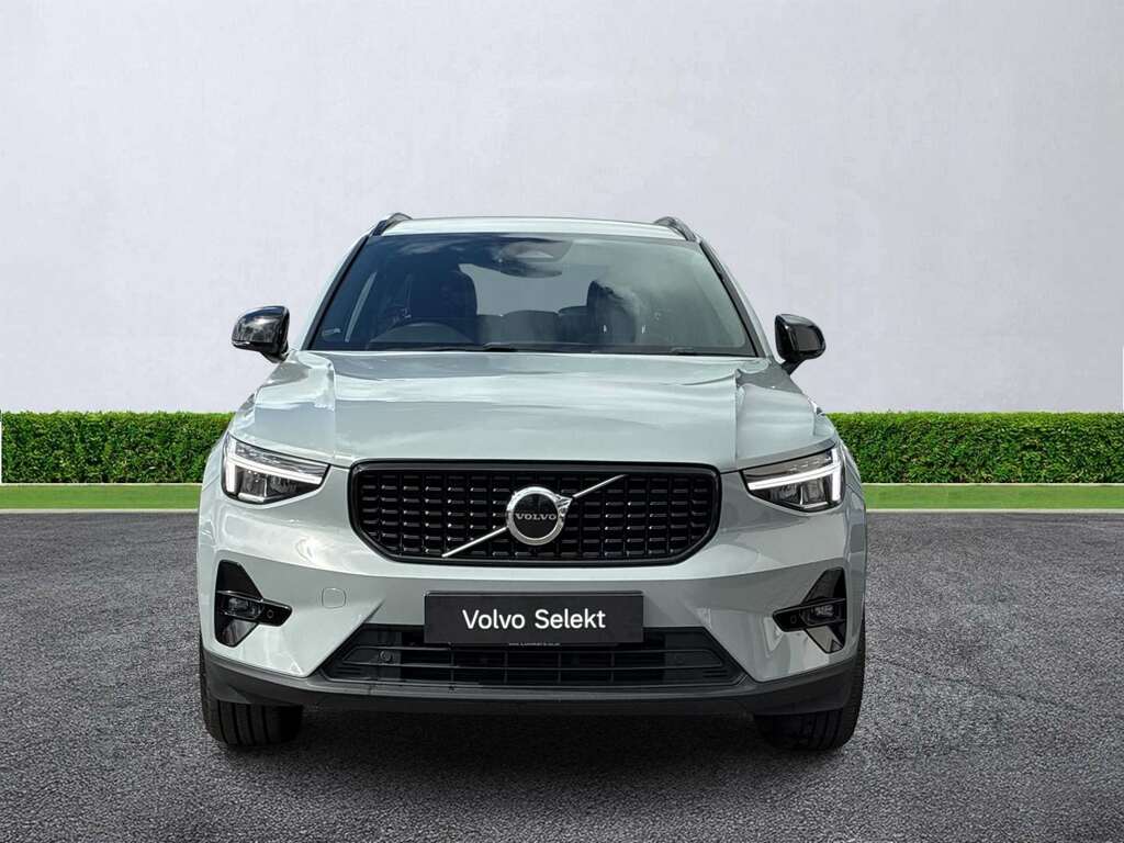 Volvo XC40 2.0 B3p Plus Dark MH24HXJ Grey #2