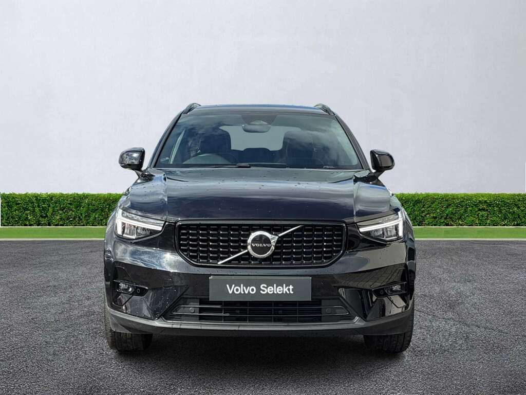 Volvo XC40 2.0 B3p Plus Dark YG24DGJ Black #2