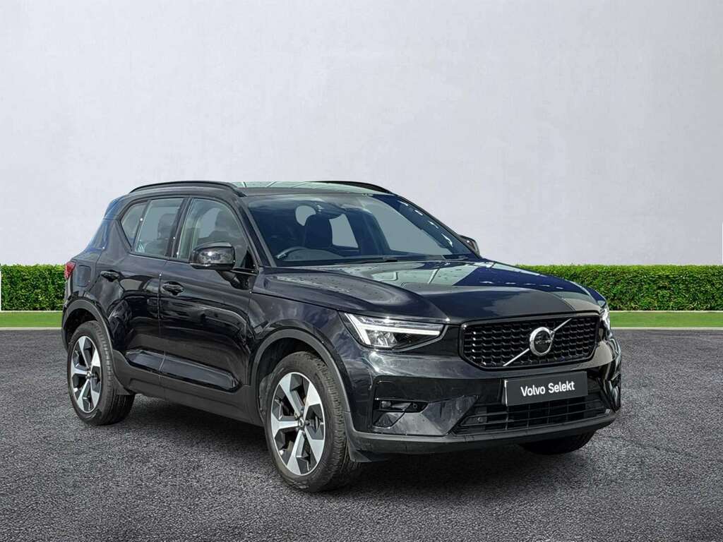 Volvo XC40 2.0 B3p Plus Dark Black