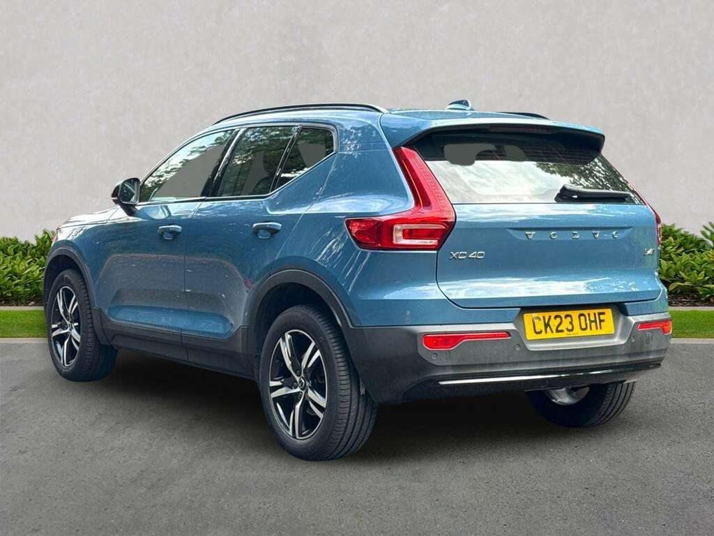 Volvo XC40 2.0 B4p Plus Dark Awd CK23OHF Blue #2