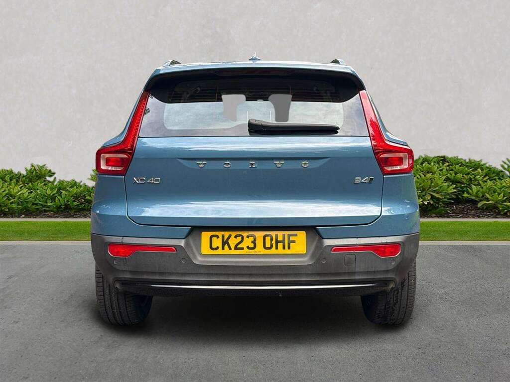 Volvo XC40 2.0 B4p Plus Dark Awd CK23OHF Blue #4