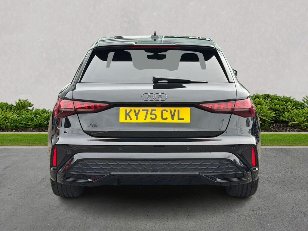 Audi A3 1.5 Tfsi 150 Black Edition S Tronic KY75CVL Black #4