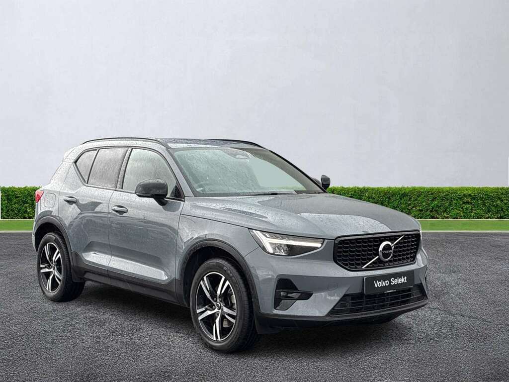 Volvo XC40 2.0 B3p Plus Dark Grey