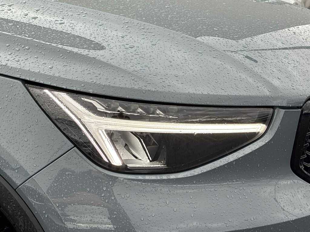 Volvo XC40 2.0 B3p Plus Dark SE23WWX Grey #4