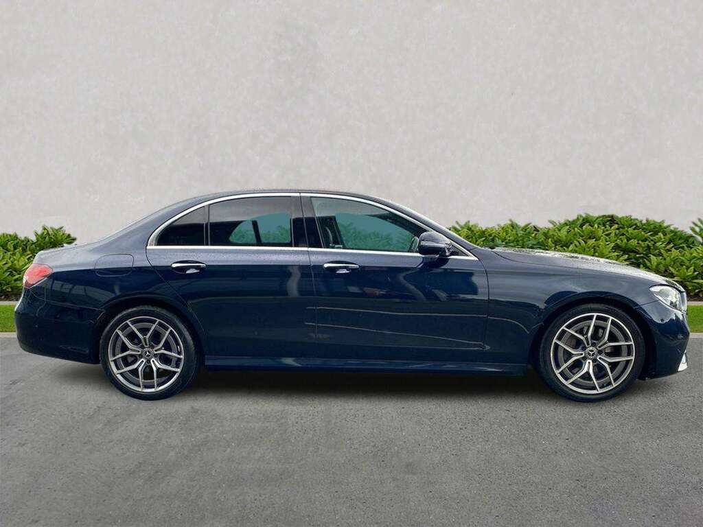 Mercedes-Benz E Class E220d 200 Amg Line Premium 9G-tronic KN23WNG Blue #3