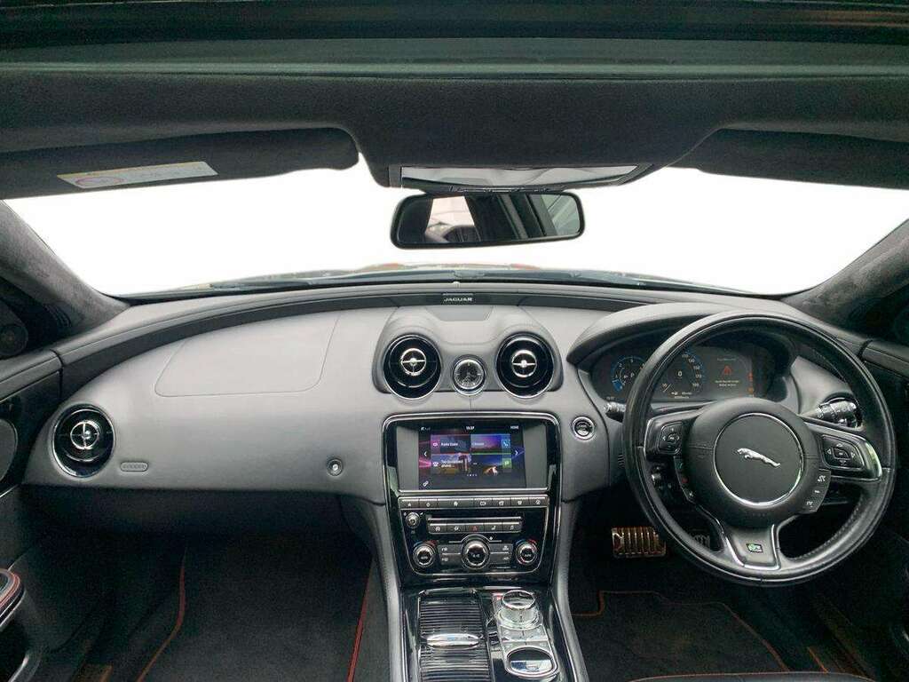 Jaguar XJ Portfolio Blue #8