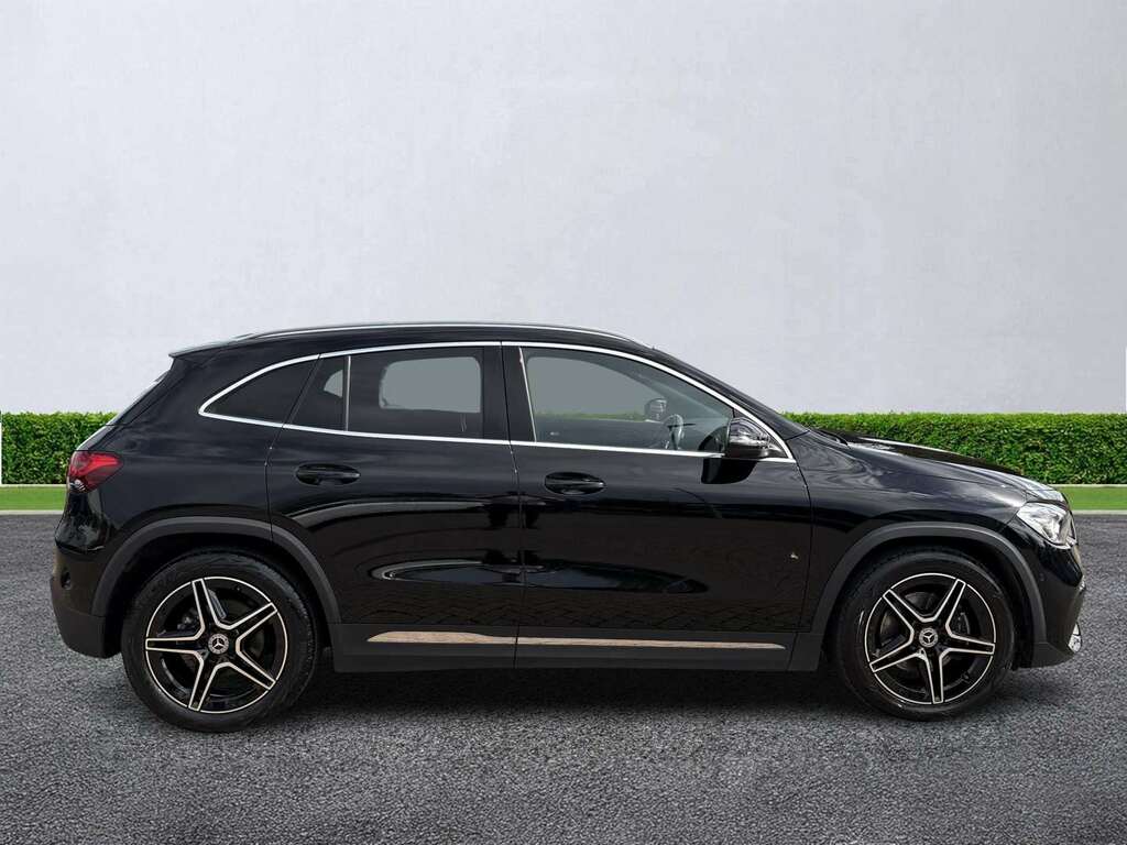 Mercedes-Benz GLA Class Gla 200 Amg Line Executive GM73FKP Black #3