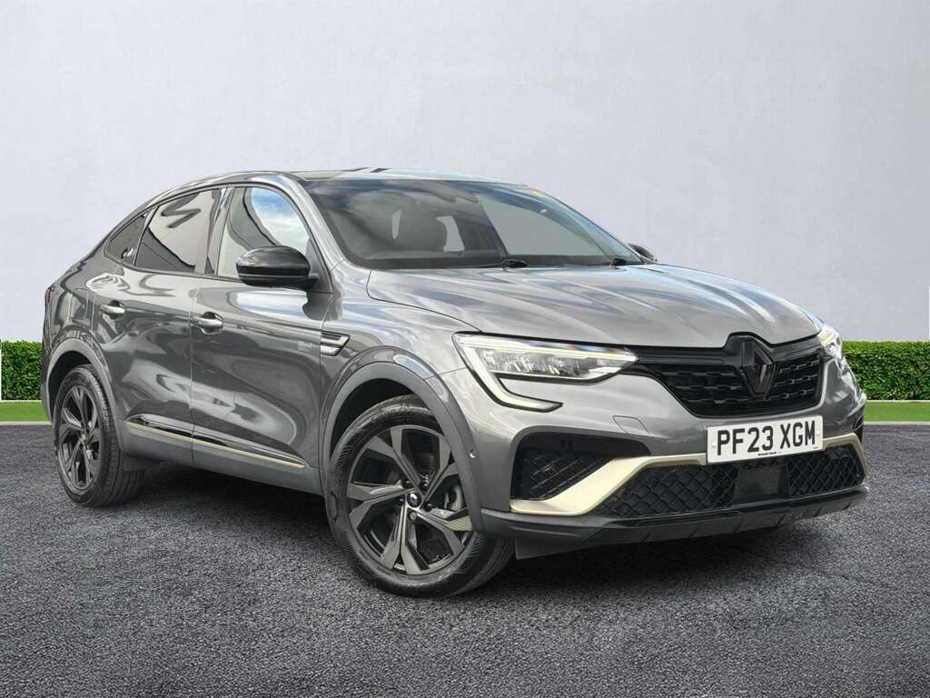 Renault Arkana 1.6 E-tech Full Hybrid 145 Engineered Grey