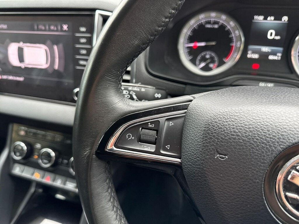 Skoda Karoq Edition Green #27