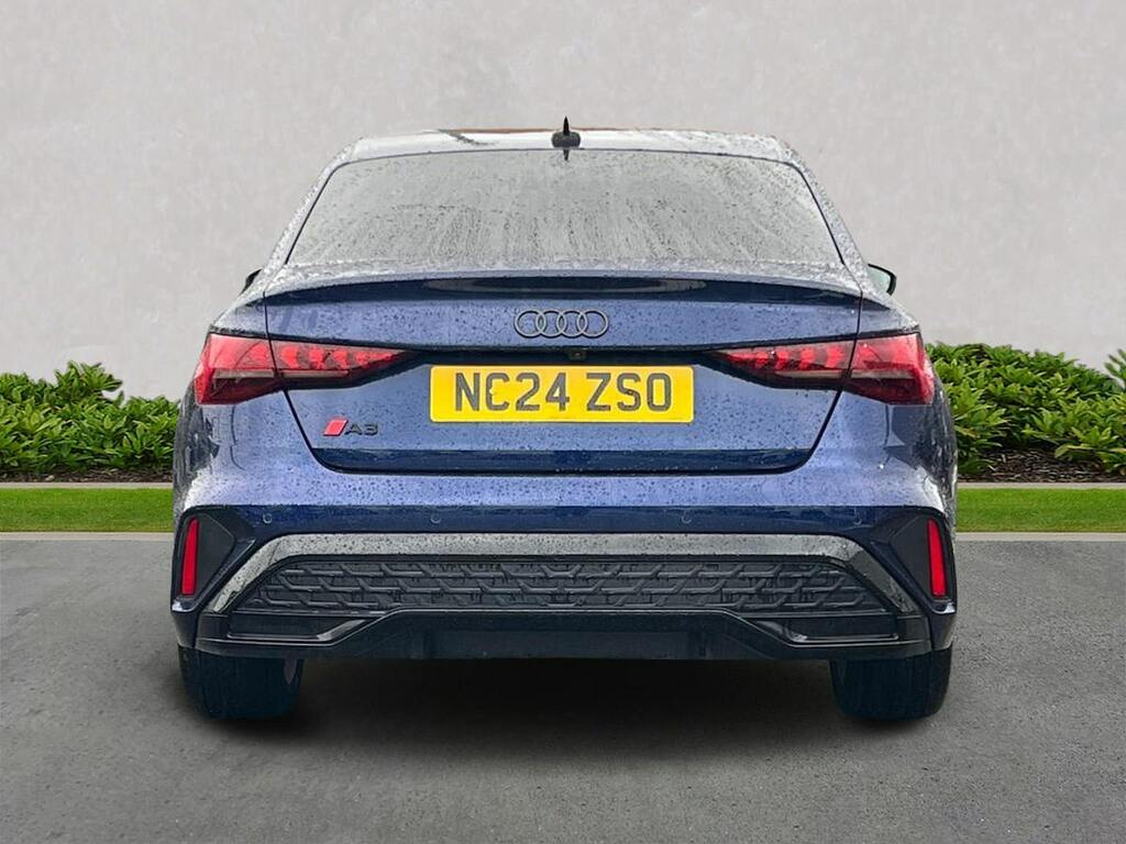 Audi A3 35 Tfsi Black Edition S Tronic NC24ZSO Blue #4