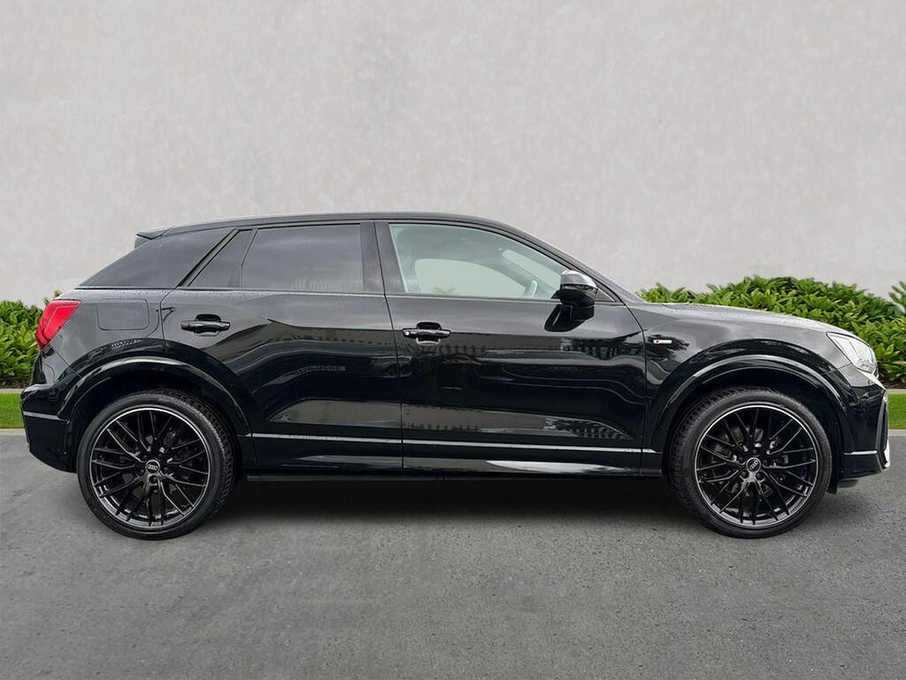 Audi Q2 1.5 Tfsi Cod 35 Black Edition Suv S Tro SB23UHR Black #3
