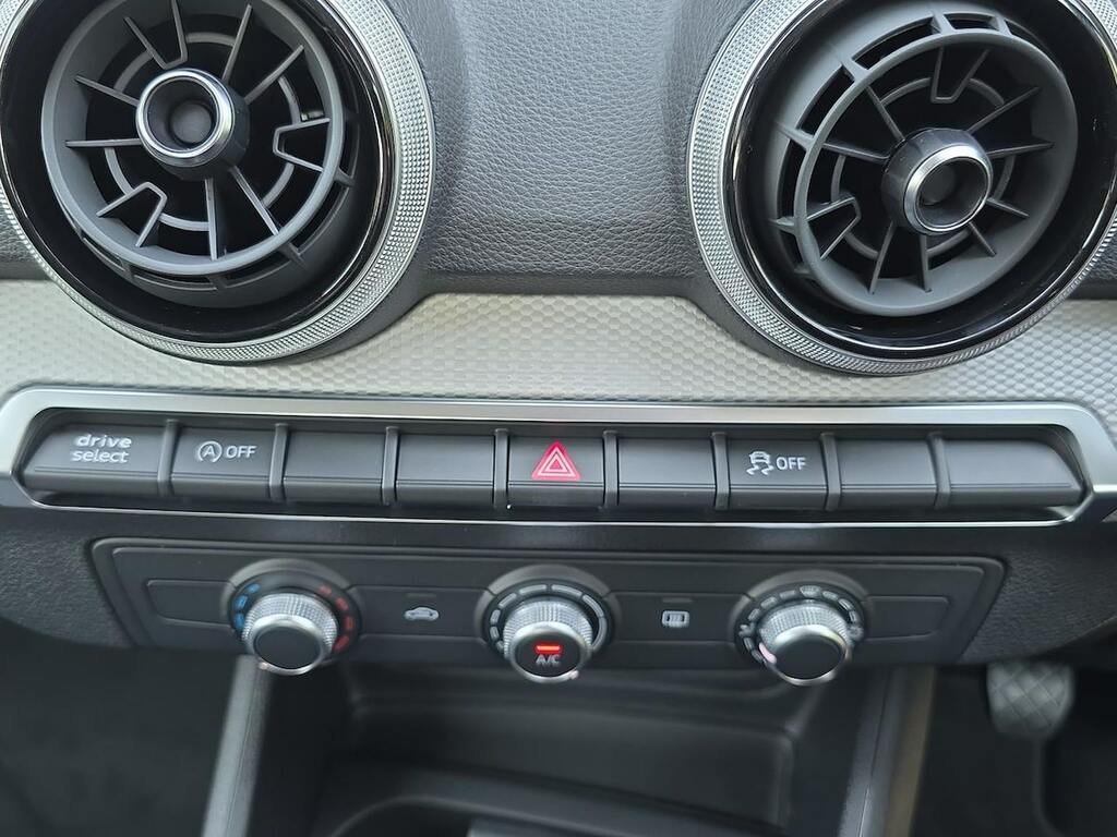 Audi Q2 Sq2 Quattro Black Edition S Tronic Tech Pro Grey #22