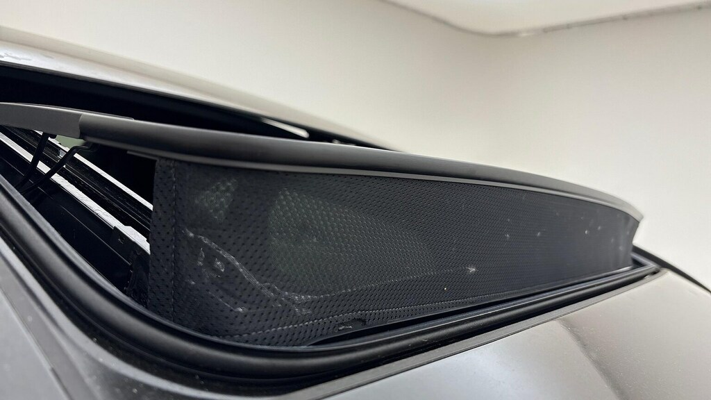 Ford Kuga St-line White #28