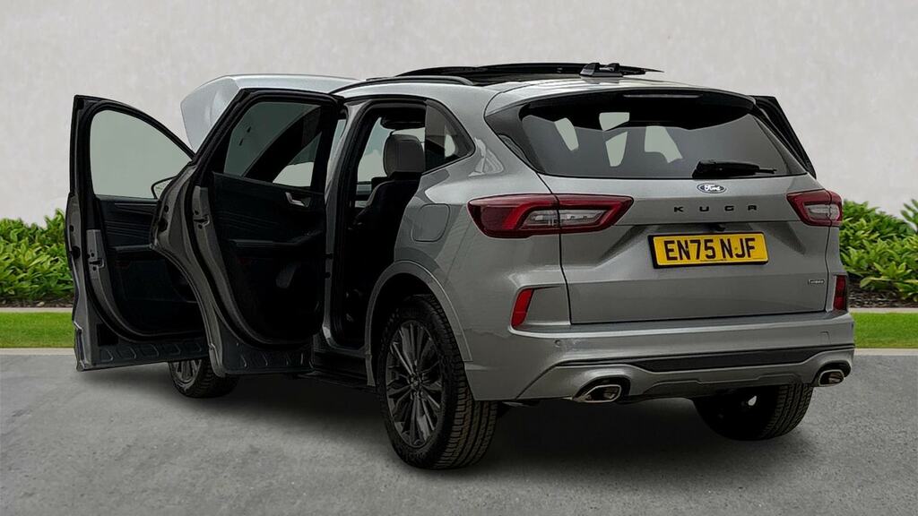 Ford Kuga St-line White #19