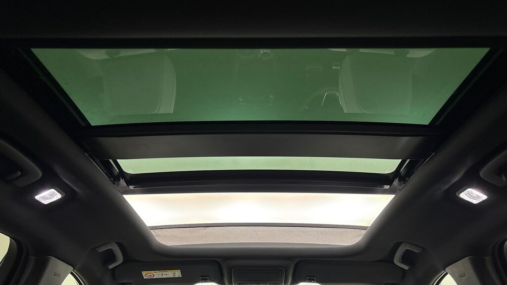Ford Kuga St-line White #14