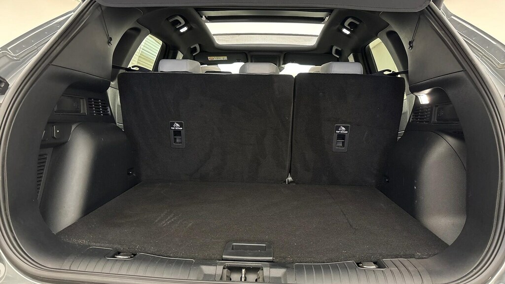 Ford Kuga St-line White #17