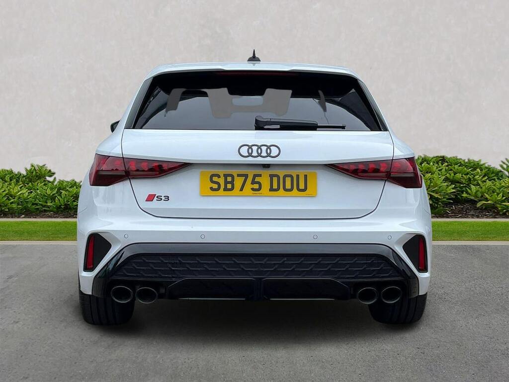 Audi A3 2.0 Tfsi Vorsprung Sportback S Tronic Q White #4
