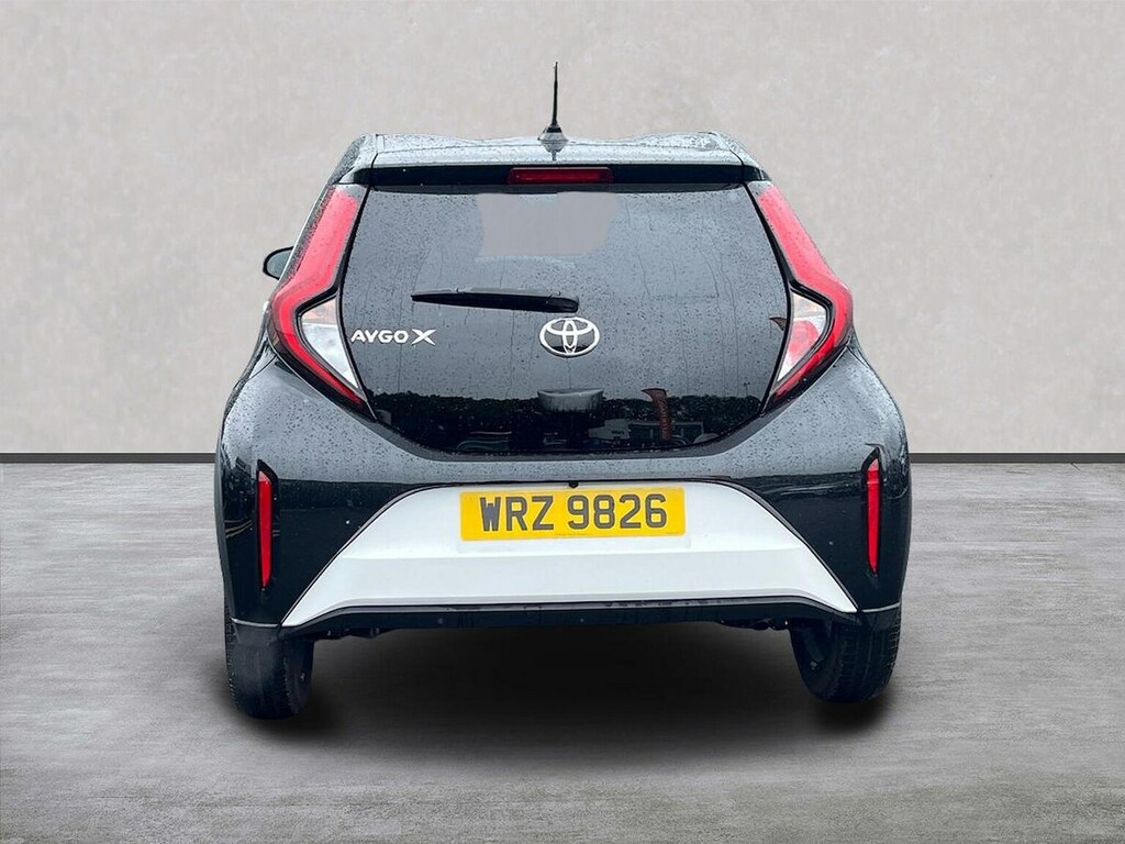 Toyota Aygo X 1.0 Vvt-i Edge Hatchback X-shift Euro 6 White #4