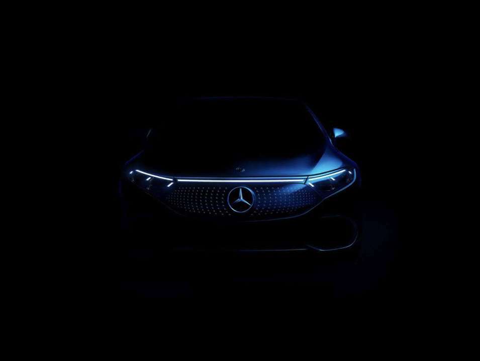 Mercedes-Benz CLA Class Cla 180 Amg Line Executive Tip Silver #2