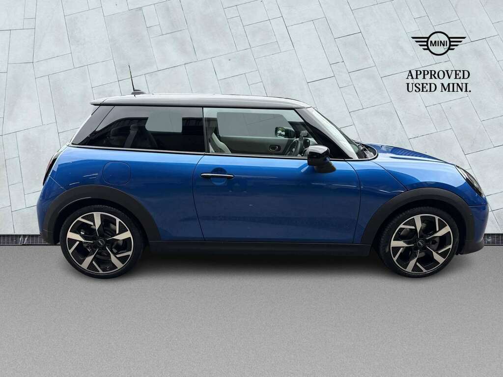 Mini Hatch 1.5 C Exclusive DG74YFY Blue #3