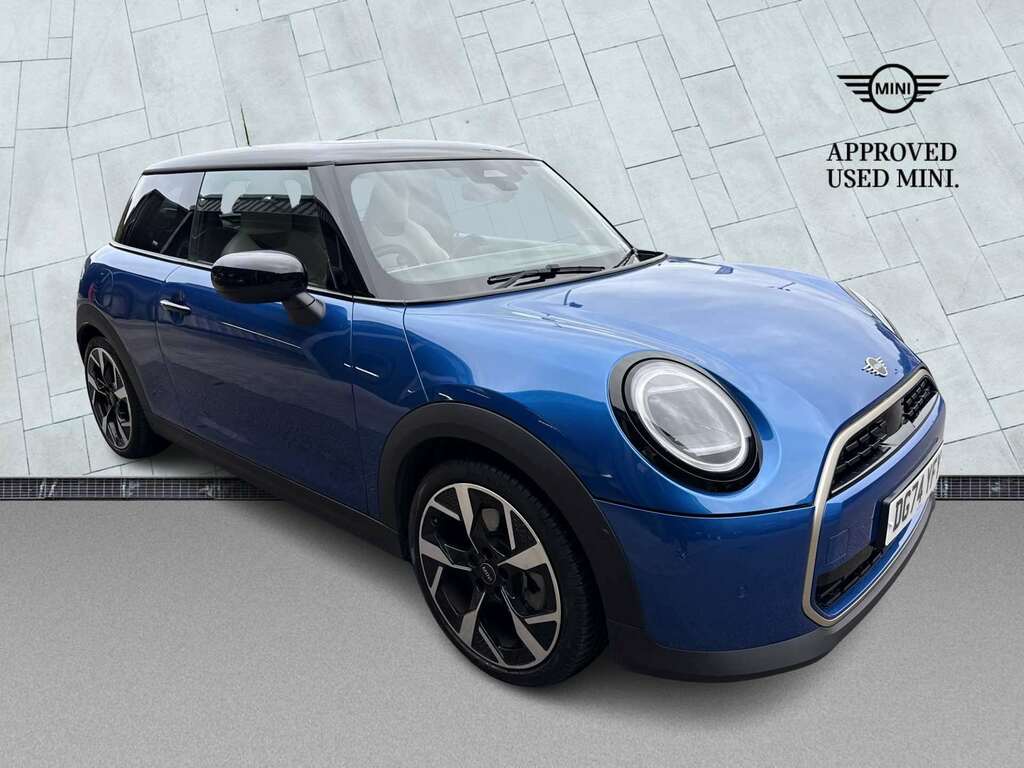 Mini Hatch 1.5 C Exclusive Blue