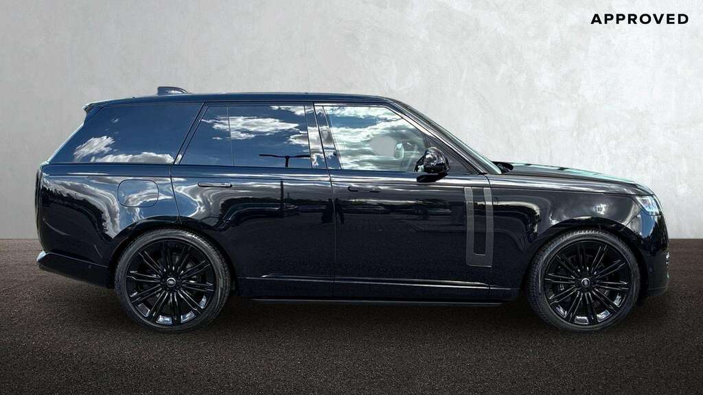 Land Rover Range Rover 4.4 P530 V8 First Edition Black #5