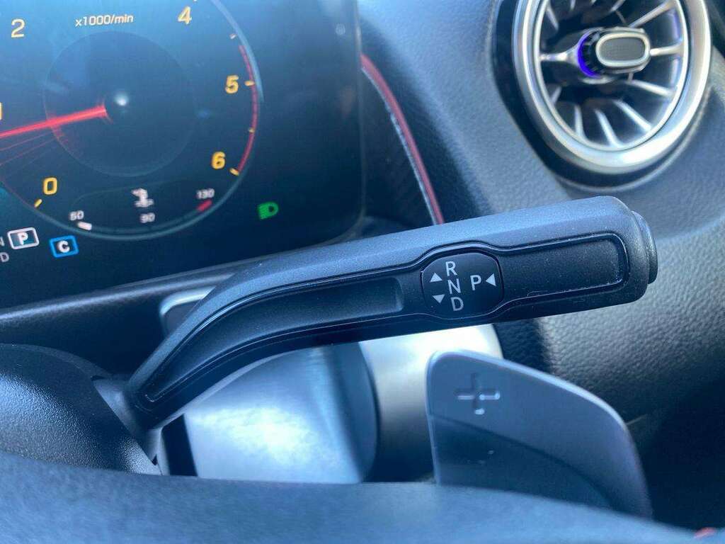 Mercedes-Benz GLB Class Automatic Black #29