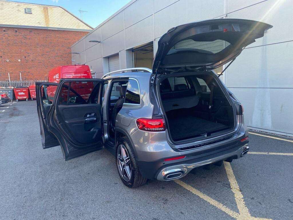 Mercedes-Benz GLB Class Automatic Black #40