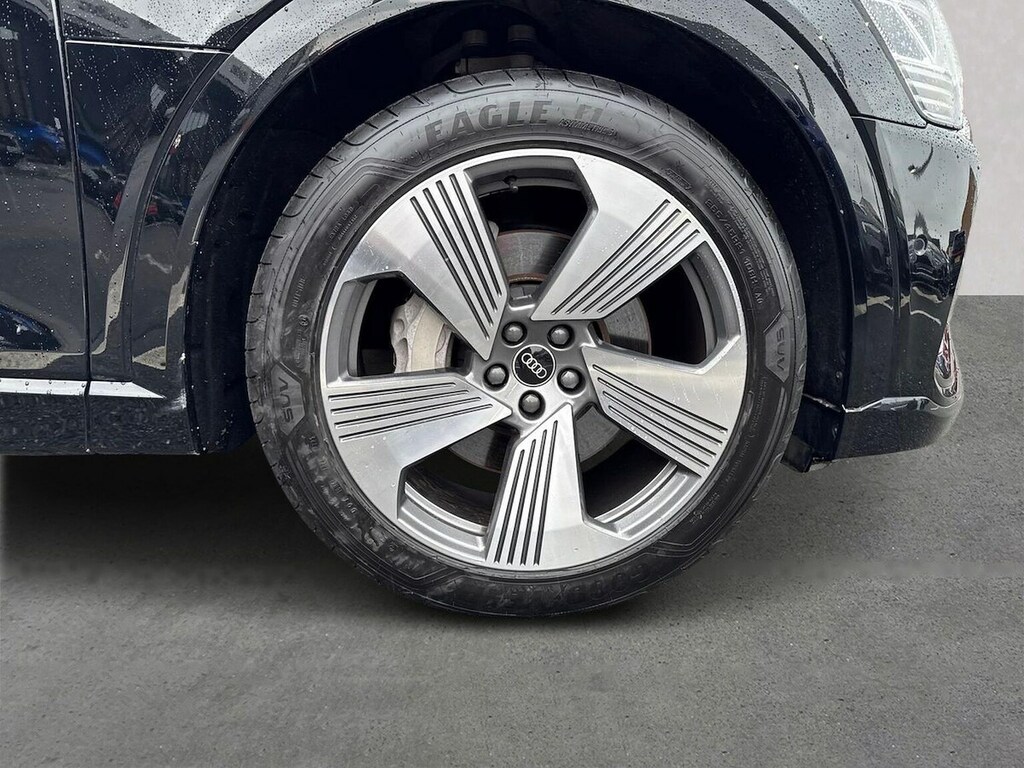 Audi E-tron 230Kw 50 Quattro 71Kwh S Line Black #6