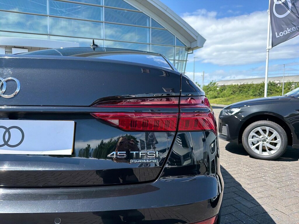 Audi A6 Saloon Black Edition Blue #36