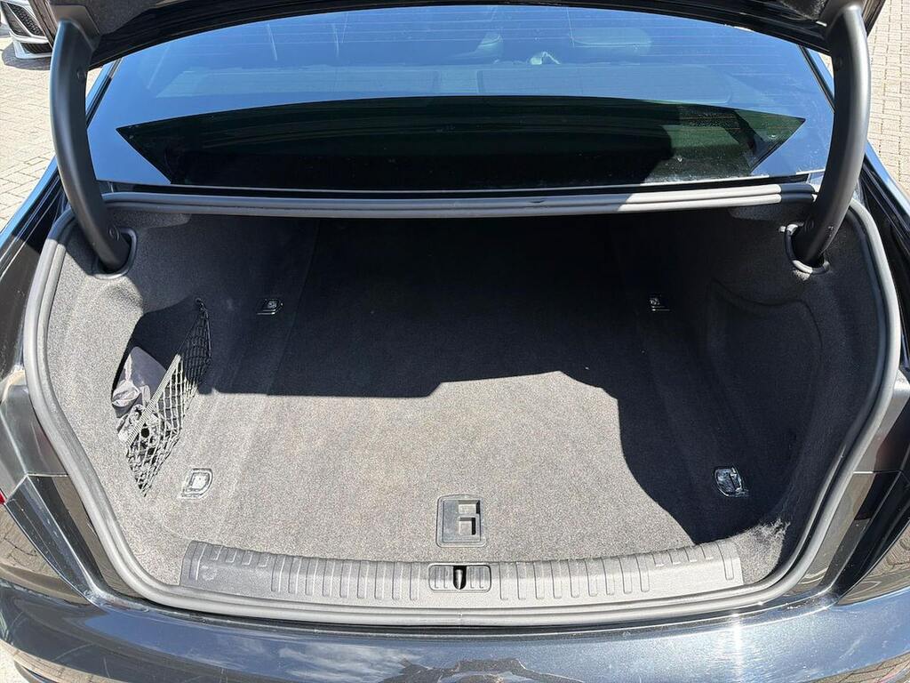 Audi A6 Saloon Black Edition Blue #17