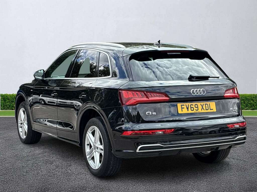 Audi Q5 40 Tdi Quattro S Line S Tronic Black #2