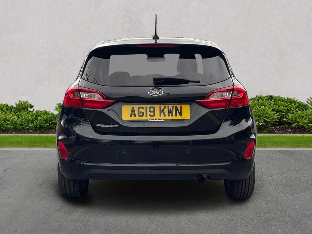 Ford Fiesta 1.1 Trend Navigation Black #4
