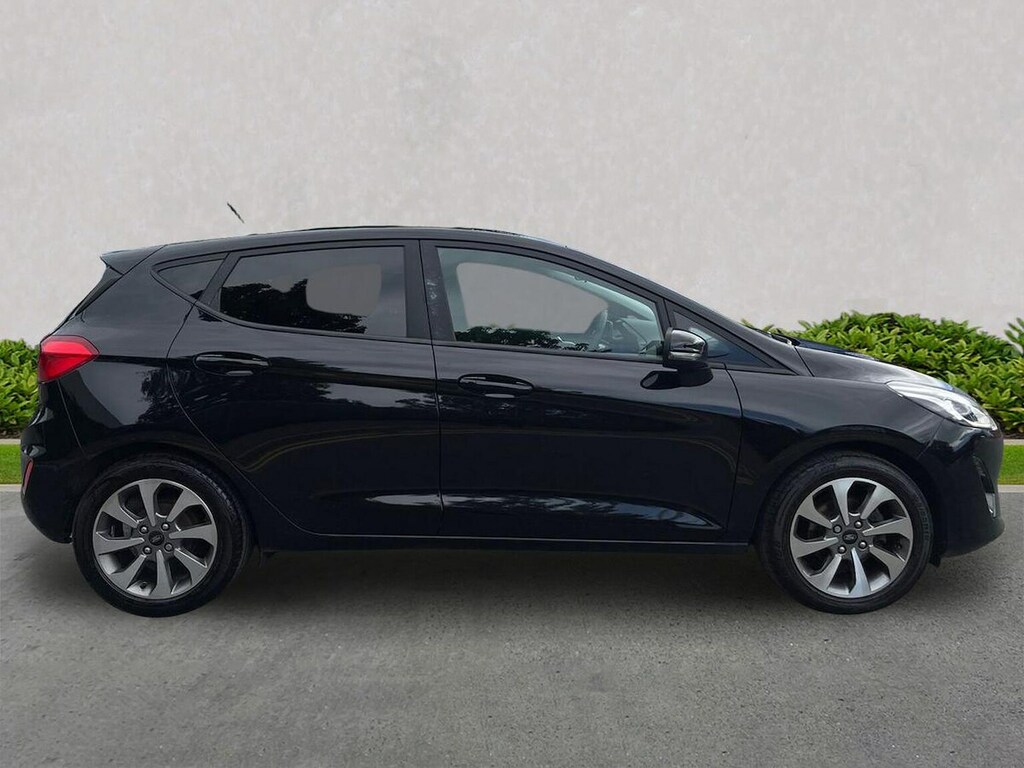 Ford Fiesta 1.1 Trend Navigation Black #3