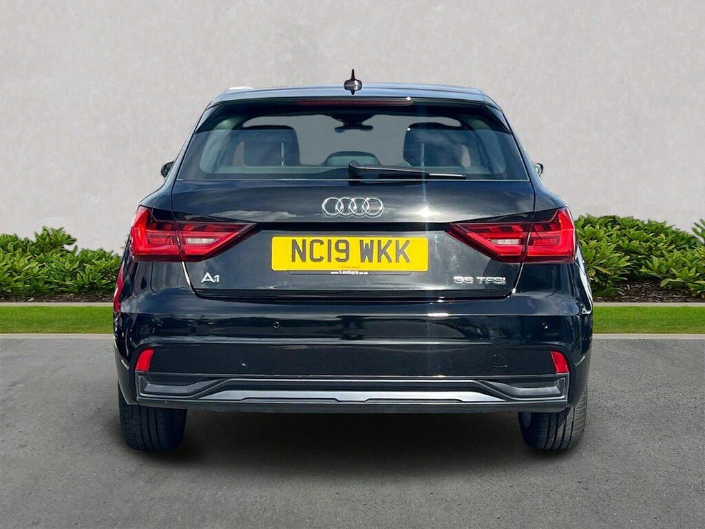 Audi A1 35 Tfsi Sport S Tronic Black #4