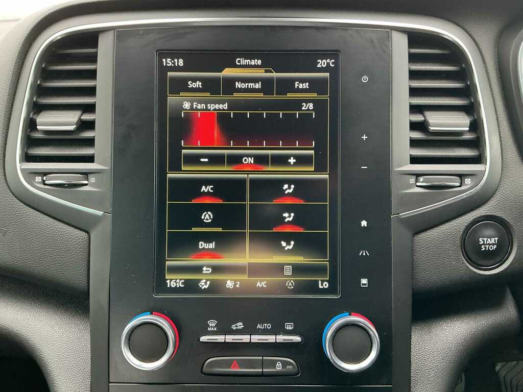 Renault Megane Play White #10