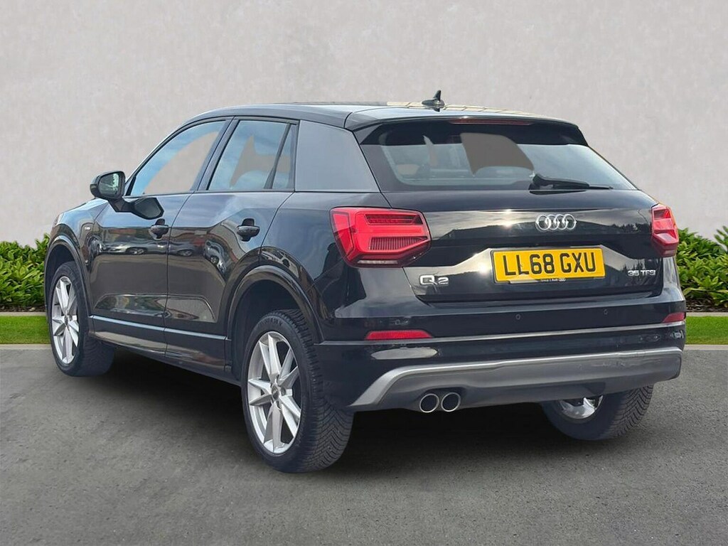 Audi Q2 30 Tfsi S Line S Tronic Black #2