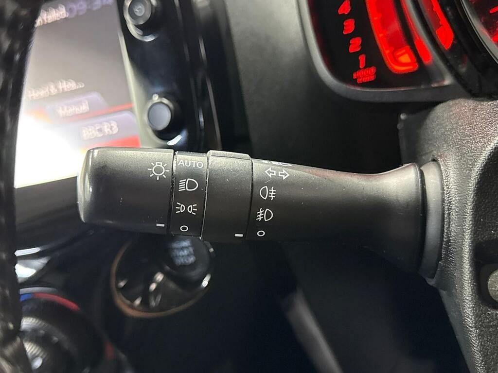 Peugeot 108 Active Red #27
