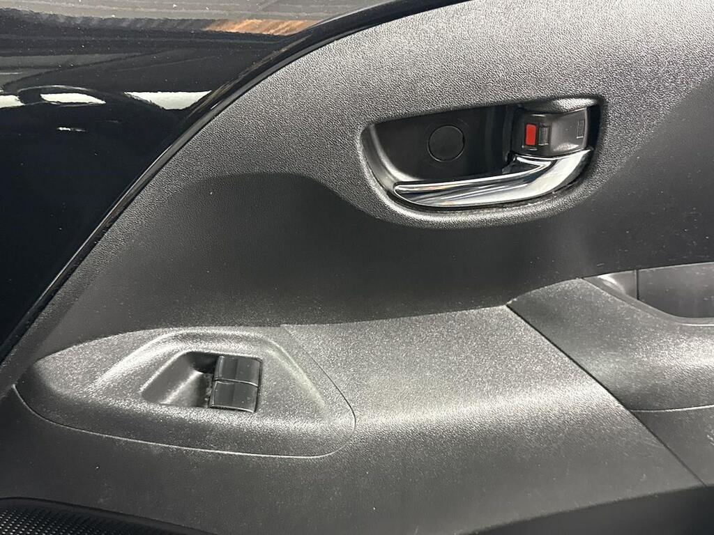 Peugeot 108 Active Red #21