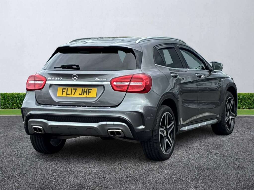 Mercedes-Benz GLA Class Se Grey #18