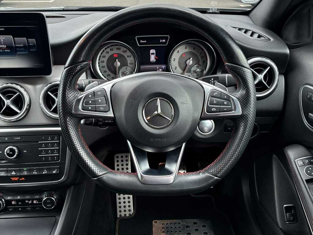 Mercedes-Benz GLA Class Se Grey #9