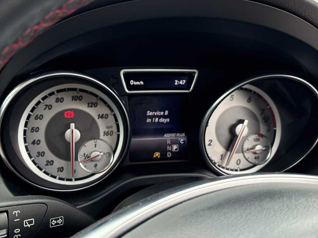Mercedes-Benz GLA Class Se Grey #40