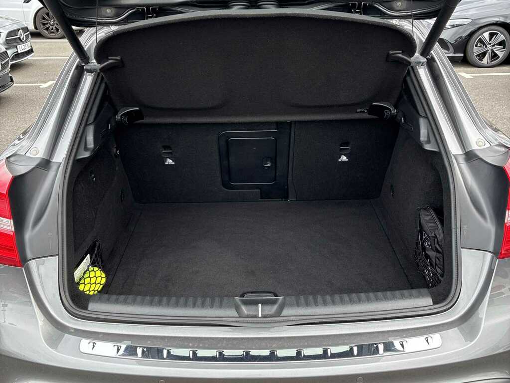 Mercedes-Benz GLA Class Se Grey #17