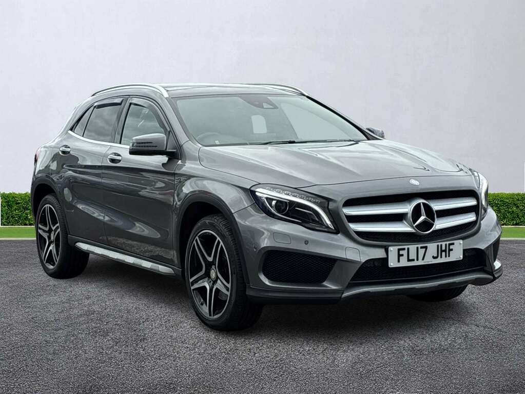 Mercedes-Benz GLA Class Gla 250 4Matic Amg Line Premium Plus Grey