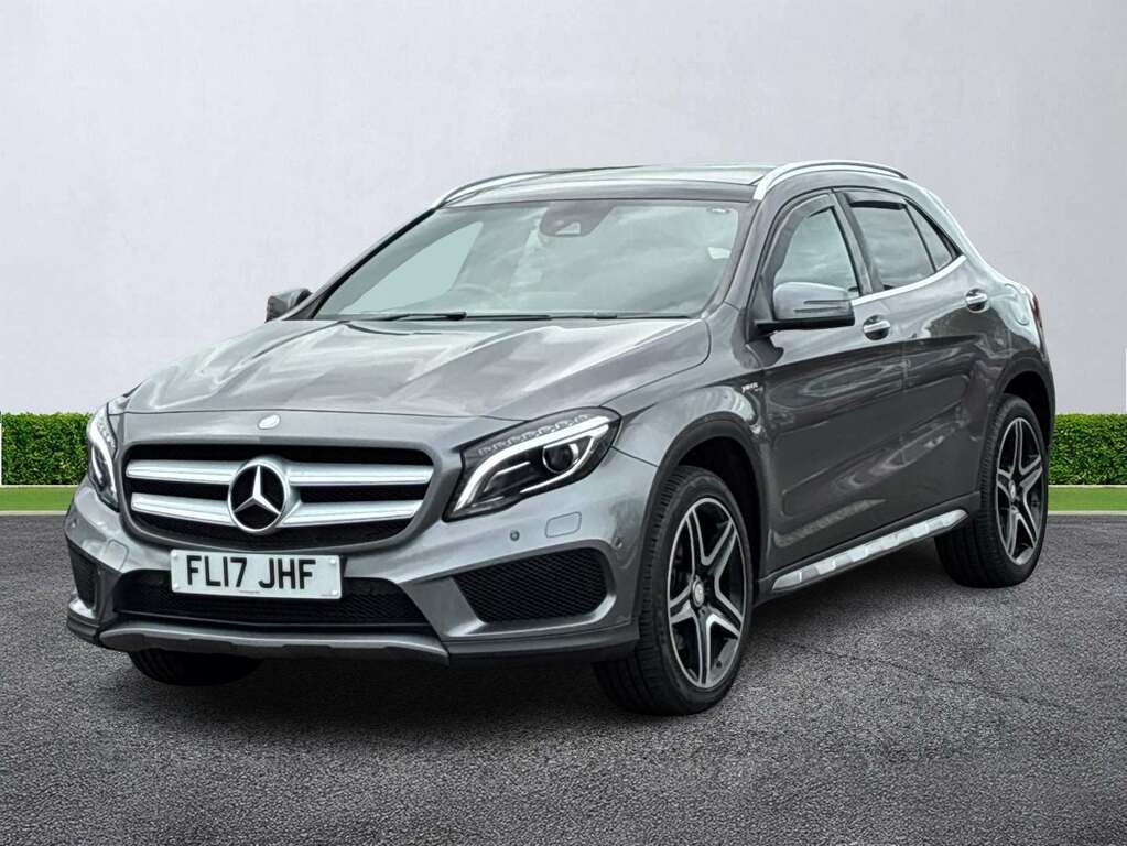 Mercedes-Benz GLA Class Se Grey #20
