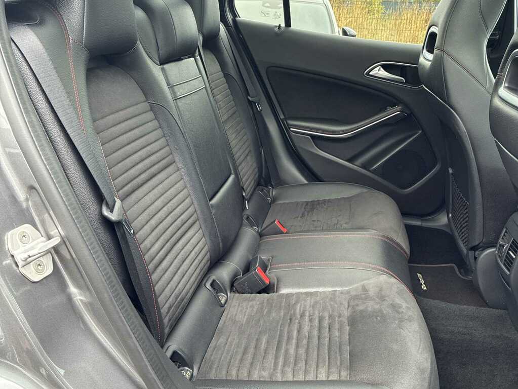 Mercedes-Benz GLA Class Se Grey #16
