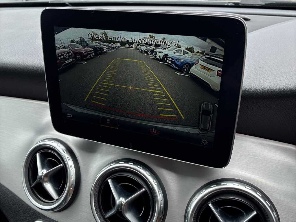 Mercedes-Benz GLA Class Se Grey #24