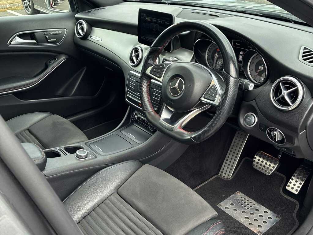 Mercedes-Benz GLA Class Se Grey #15