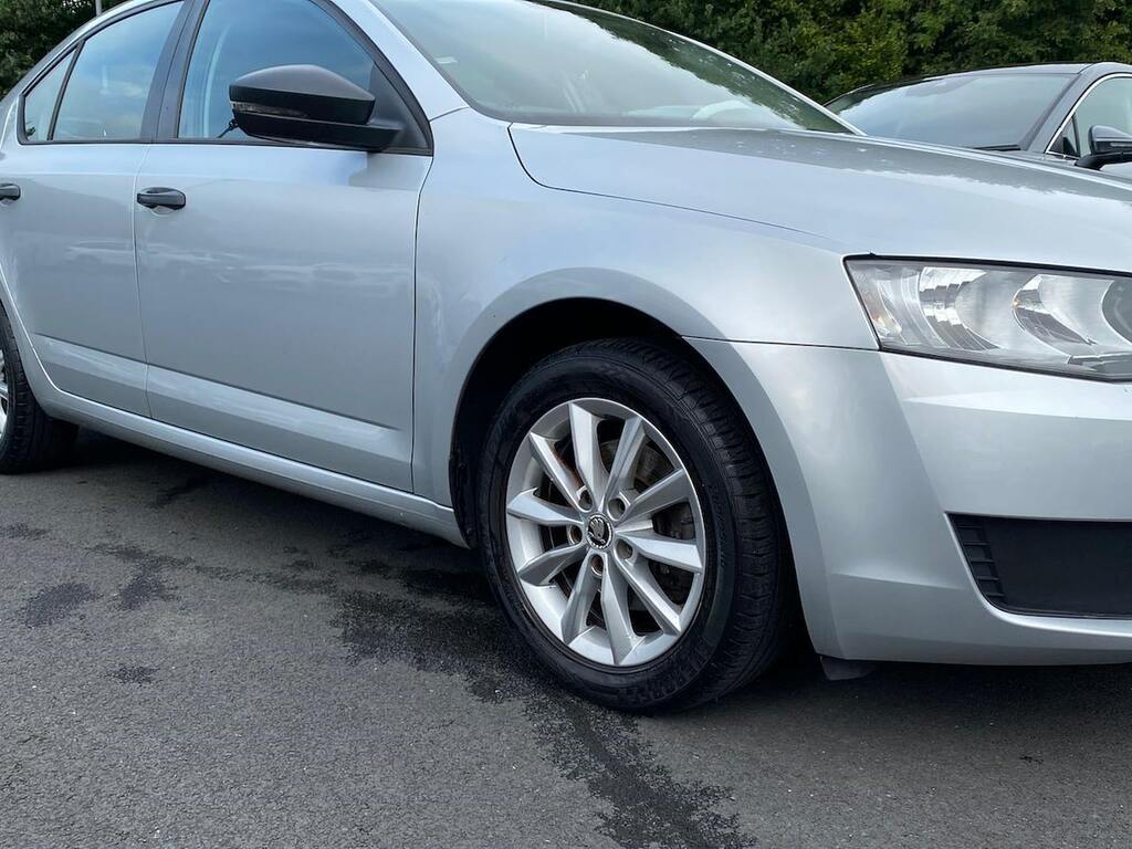 Skoda Octavia Hatchback Blue #40