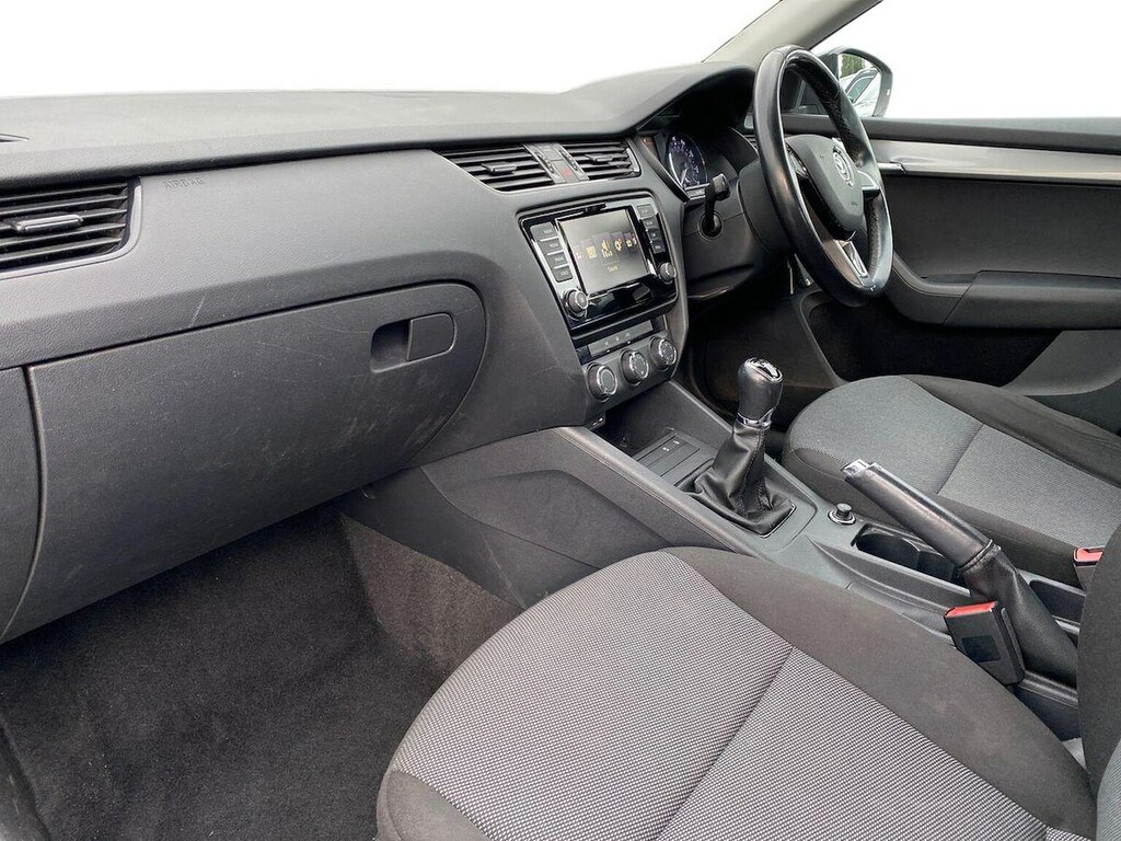 Skoda Octavia Hatchback Blue #7